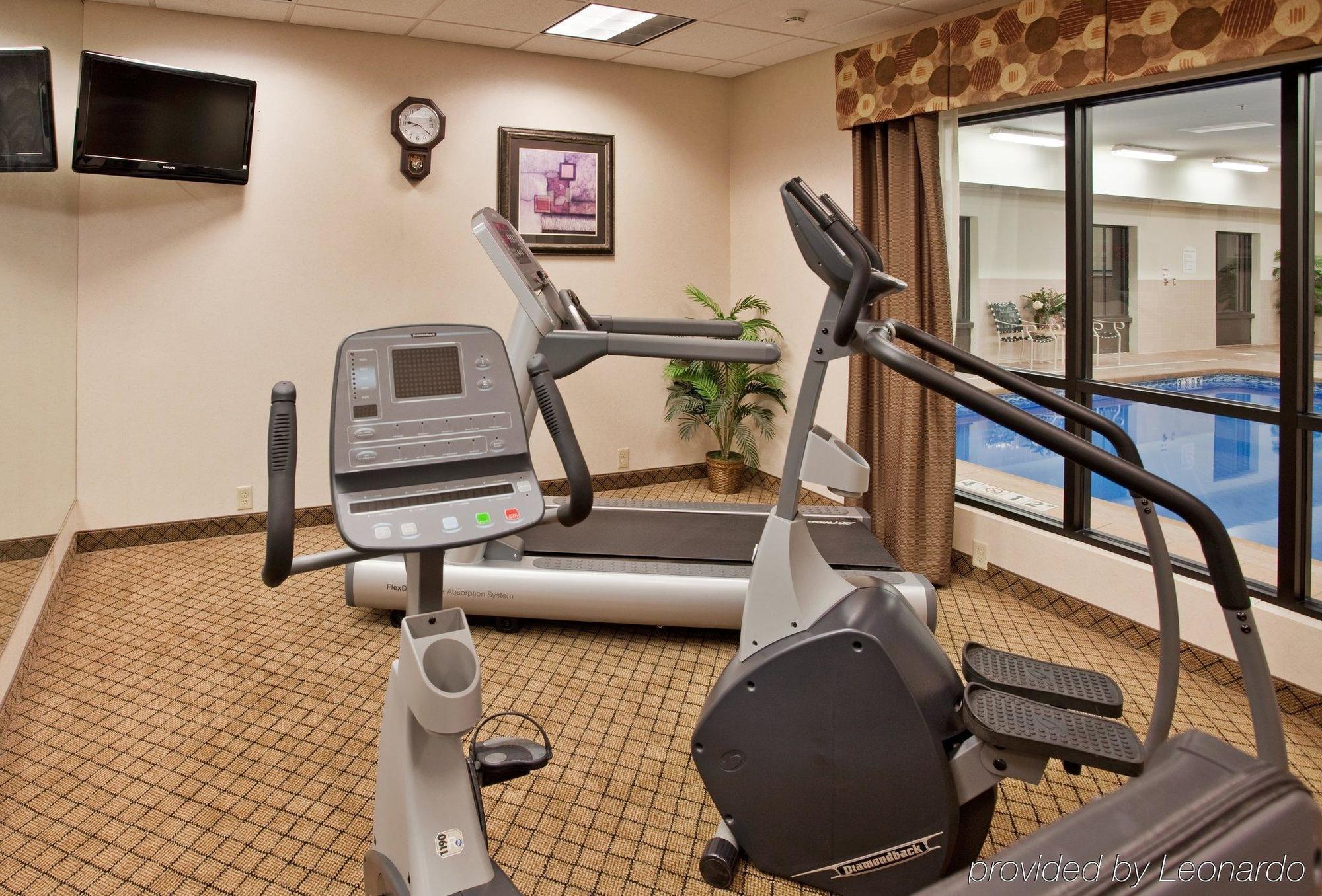 Holiday Inn Express Hotel & Suites Mcpherson By Ihg Facilidades foto